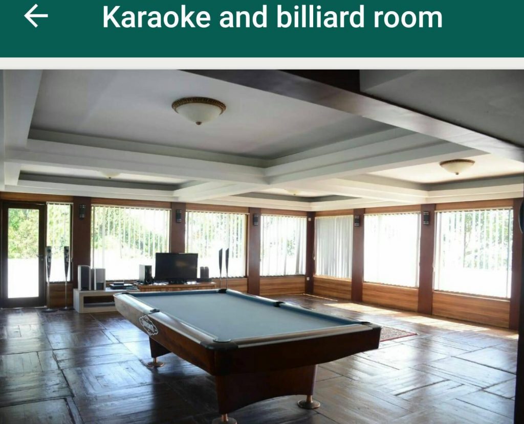 Villa di Lembang dengan Fasilitas Kolam Renang dan Meja Billiard 2