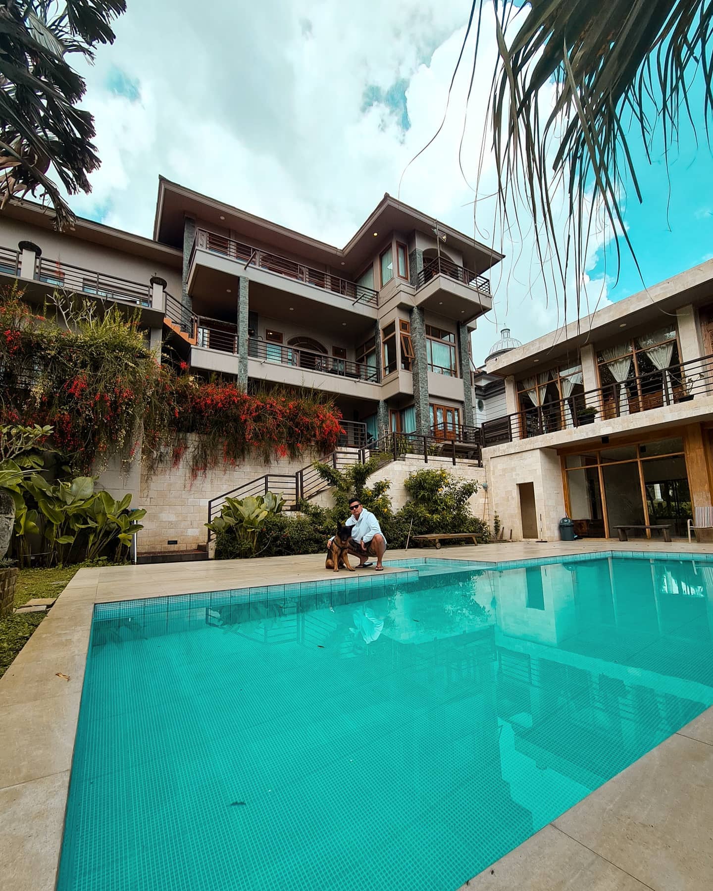 Villa di Lembang untuk Keluarga Besar Ada Kolam Renang 15