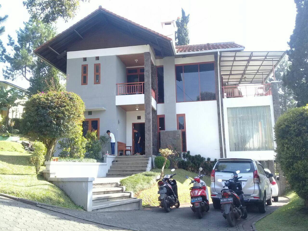 Villa di Lembang untuk Keluarga Besar Ada Kolam Renang 6