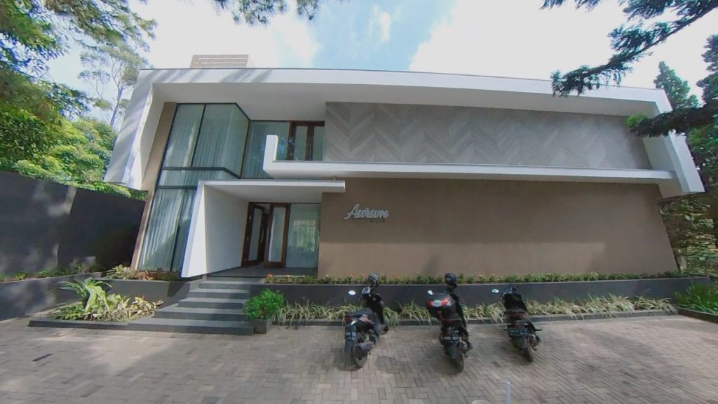 villa aurum tampak depan