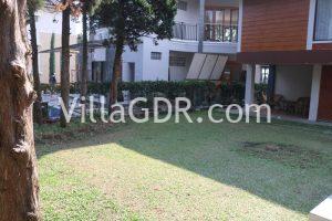 VAGDR(13) Villa Arriza Taman Belakang Luas