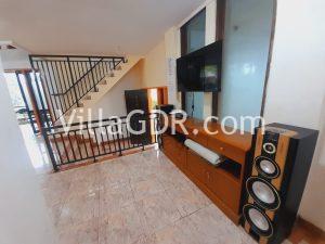 VPGDR(12) Villa Phoenix Ruang TV Karaoke